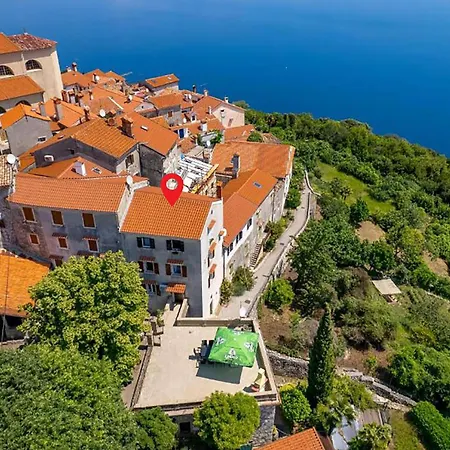 Stunning In * Mošćenička Draga