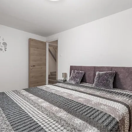 Appartamento Stunning In Mošćenička Draga